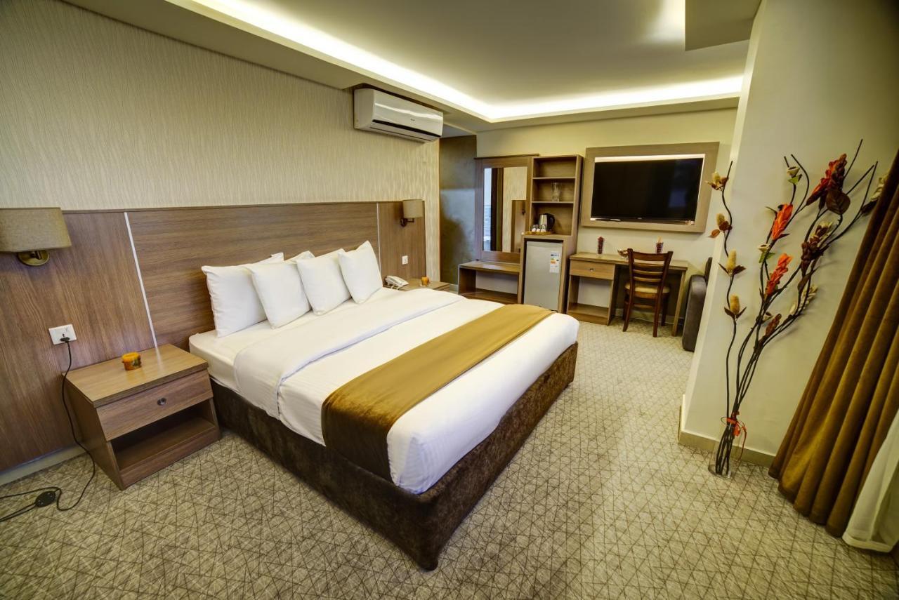 Nairoukh Hotel 亚喀巴 外观 照片