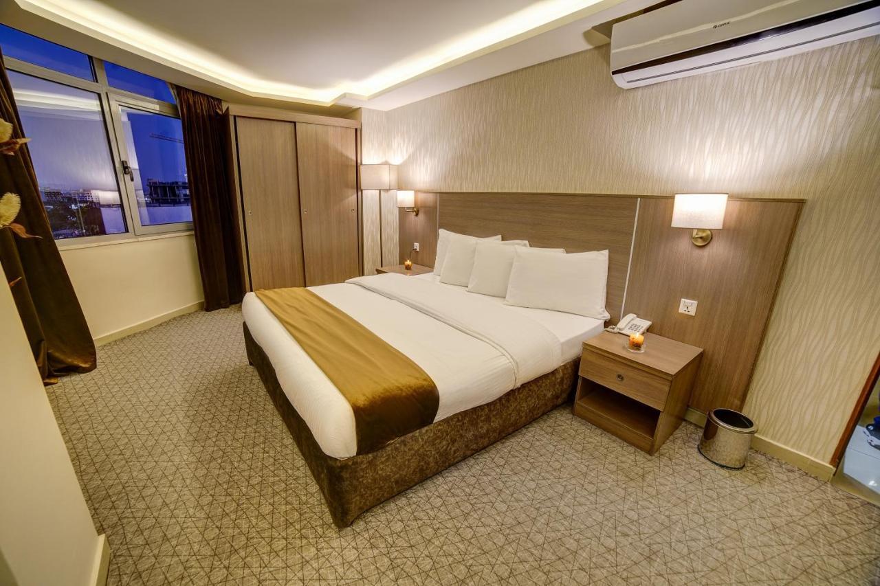 Nairoukh Hotel 亚喀巴 外观 照片